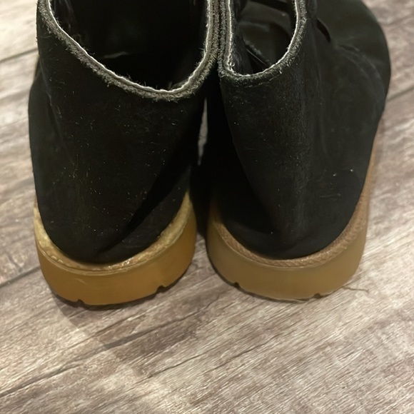 CHULIS BLACK SUEDE SLIP ON BOOTS - Picture 2 of 3